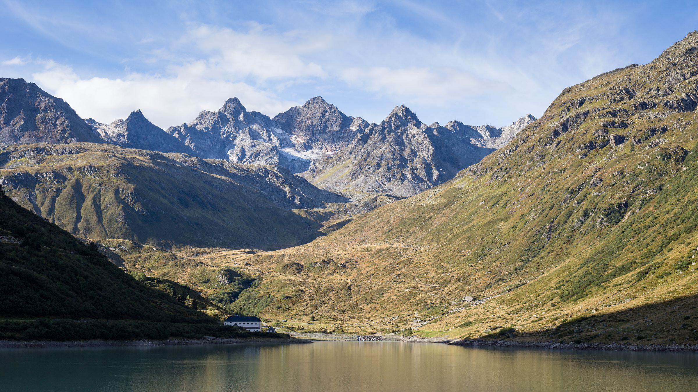 Vermuntstausee am frühen Morgen
