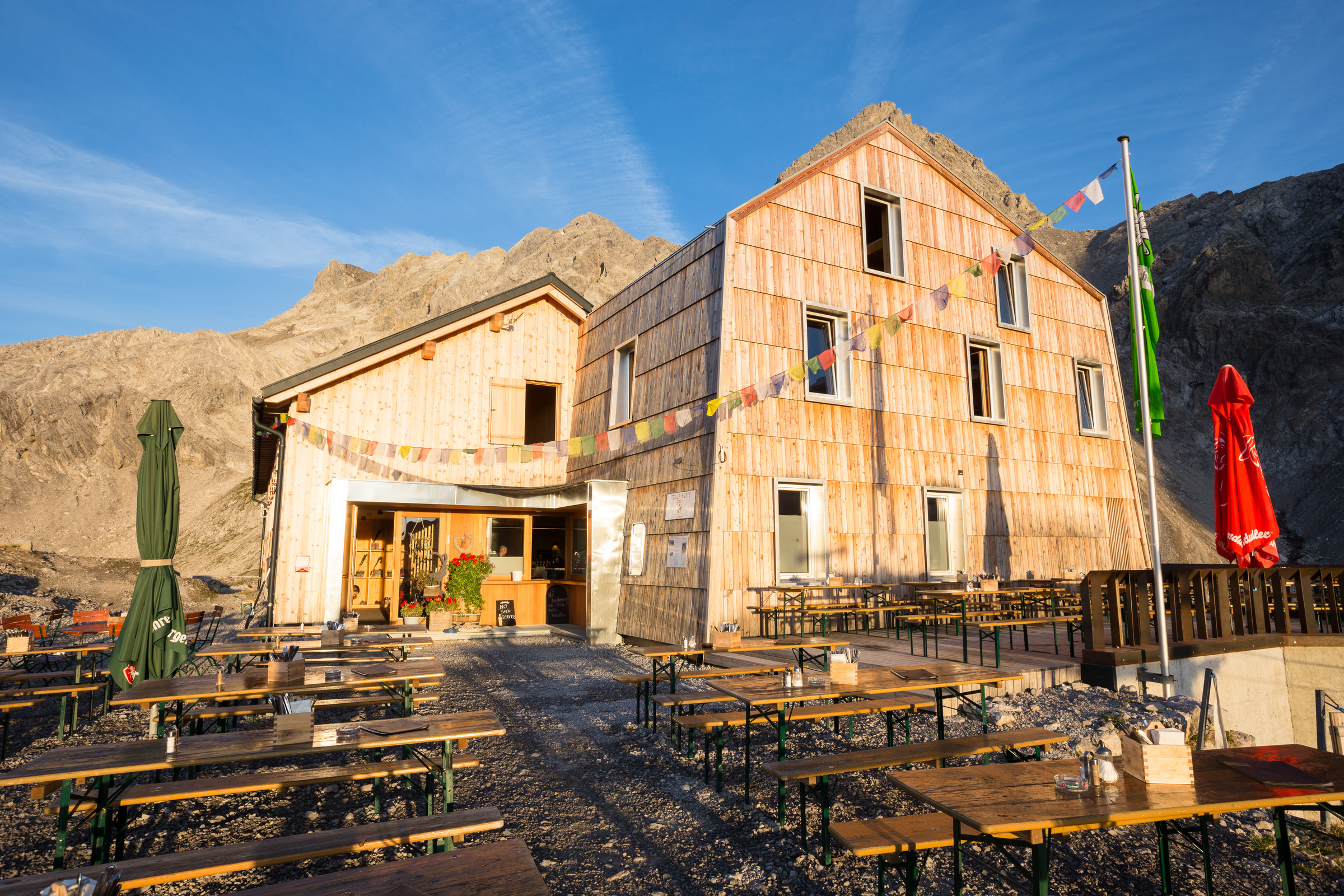 Sonnenaufgang an der Totalphütte