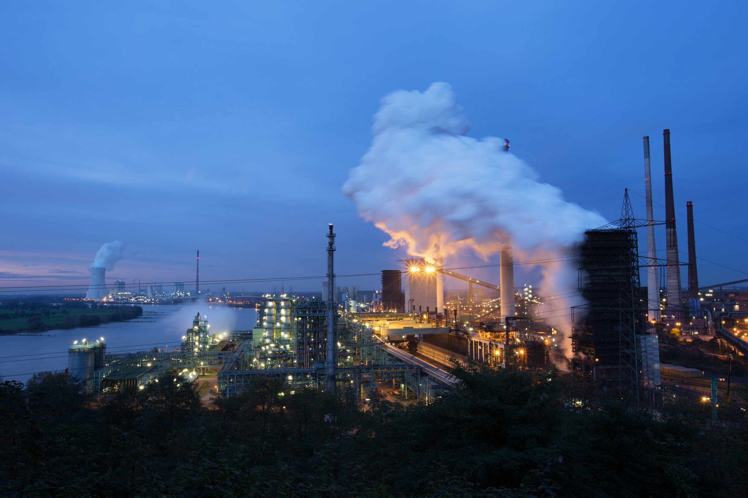 Kokerei Schwelgern zur blauen Stunde