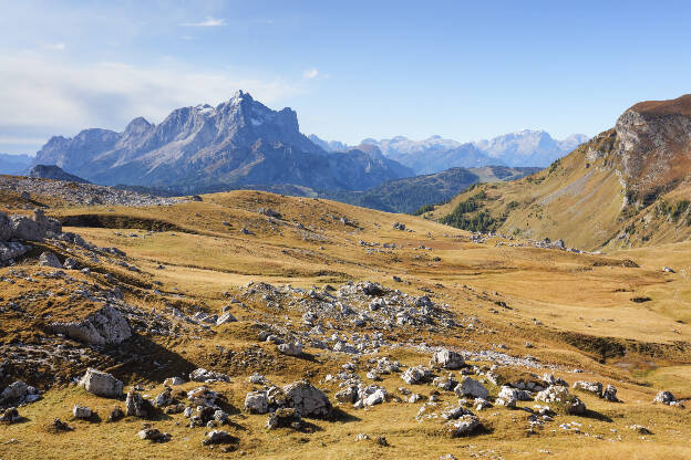 Hochplateau am Forcella Ambrizzola Pass im Herbst