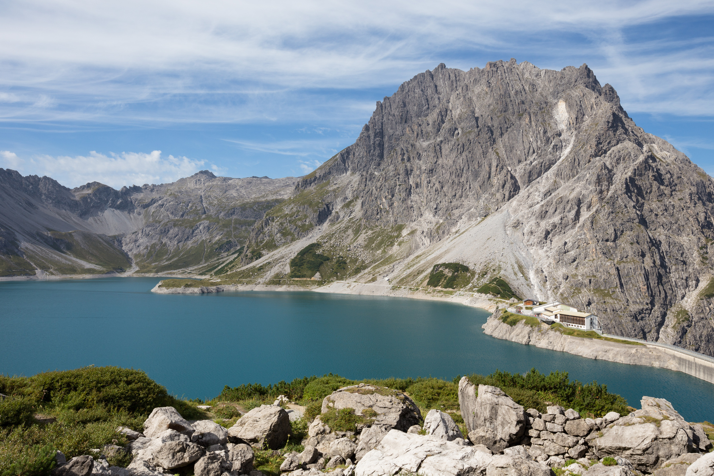 Douglass Hütte vor dem Seekopf am Lünersee