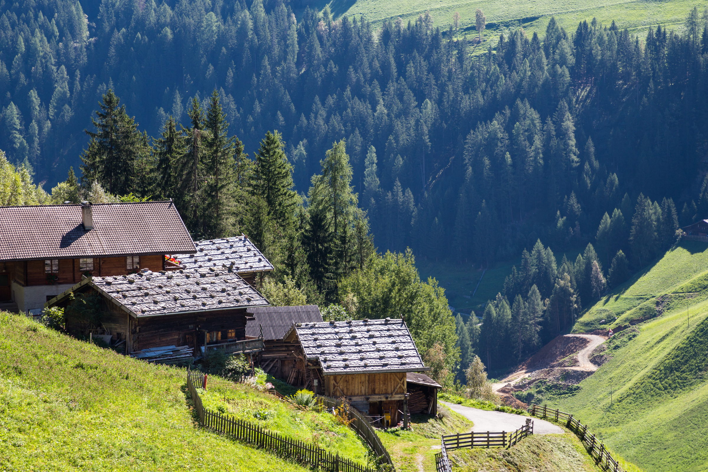 Bauernhöfe mit Schindeldächern